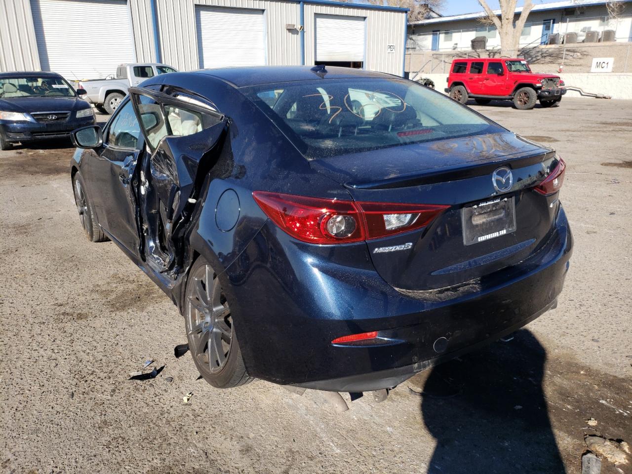 Photo 3 from auction – 2017 MAZDA 3 TOURING with VIN 3MZBN1V70HM111949