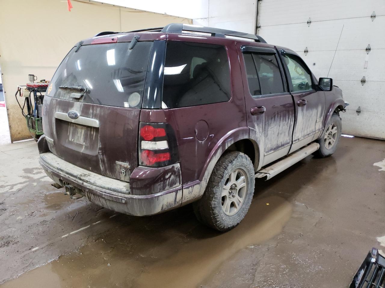 Photo 4 from auction – 2006 FORD EXPLORER L with VIN 1FMEU75846UA45103