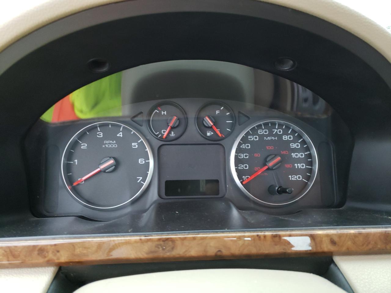 Photo 8 from auction – 2005 FORD FIVE HUNDR with VIN 1FAFP24145G185856