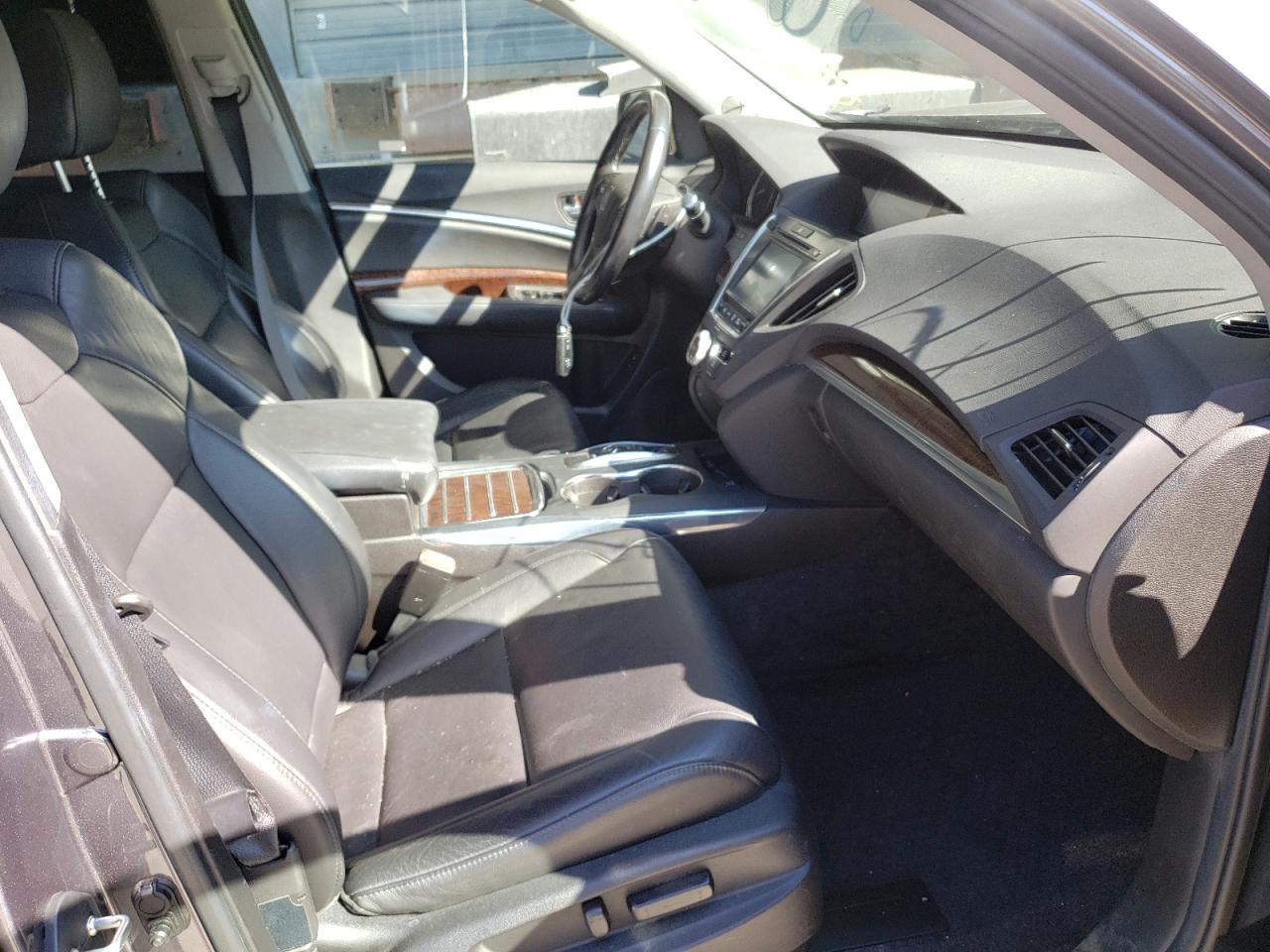 Photo 5 from auction – 2017 ACURA MDX TECHNO with VIN 5FRYD4H56HB014088