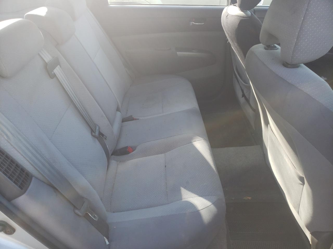 Photo 6 from auction – 2005 TOYOTA PRIUS with VIN JTDKB20U853106607