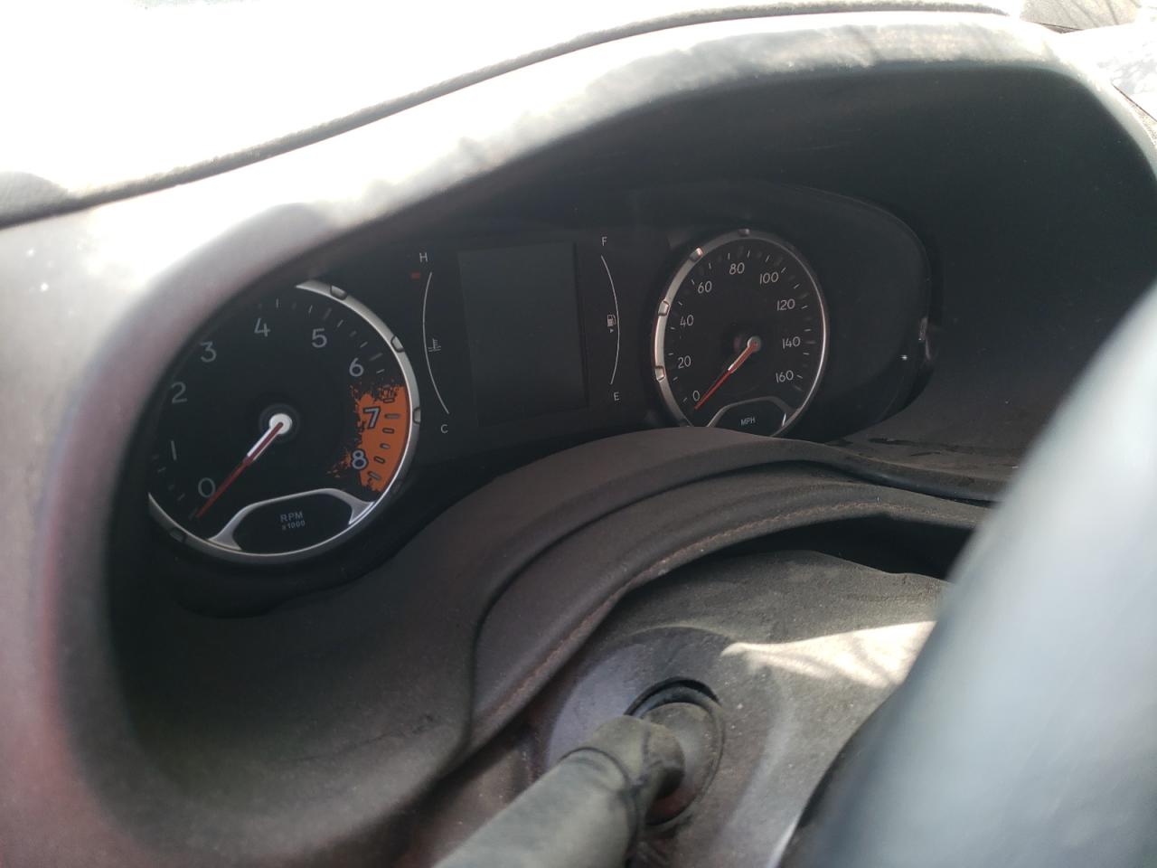 Photo 8 from auction – 2016 JEEP RENEGADE L with VIN ZACCJBBT8GPD76804