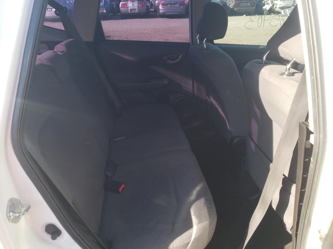 Photo 6 from auction – 2013 HONDA FIT with VIN JHMGE8H38DC071480