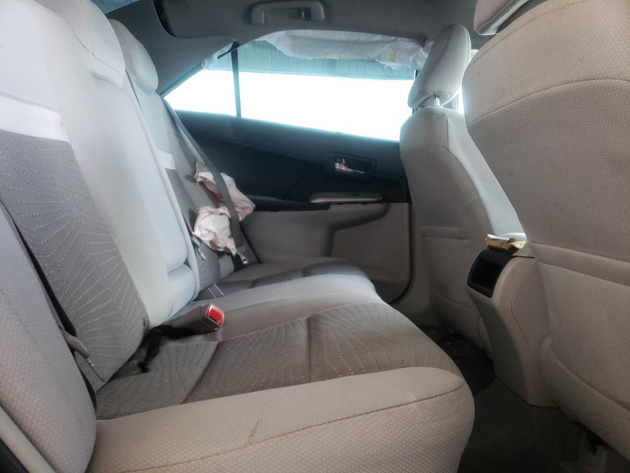Photo 6 from auction – 2012 TOYOTA CAMRY HYBR with VIN 4T1BD1FK8CU024972