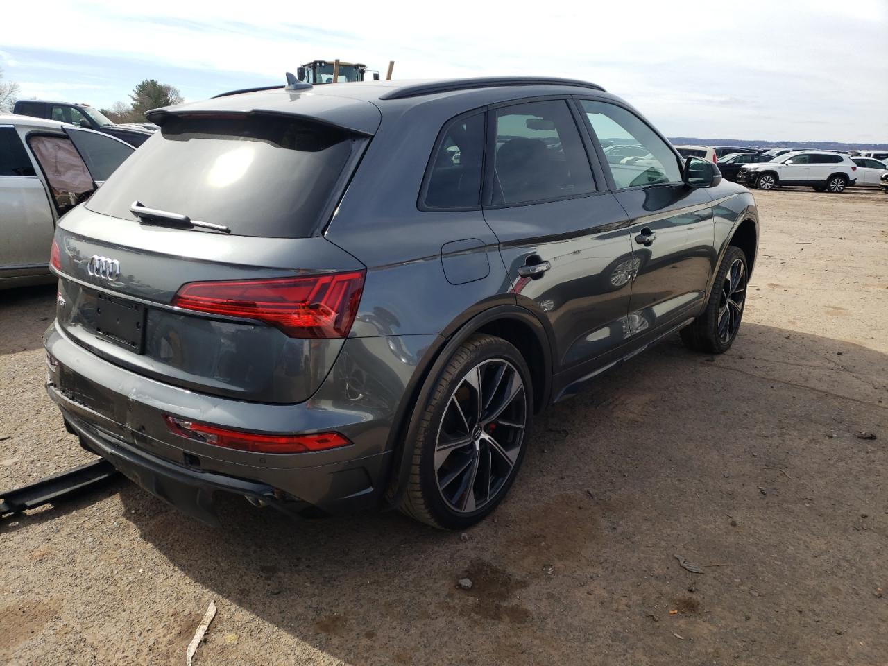 Photo 4 from auction – 2021 AUDI SQ5 PREMIU with VIN WA1B4AFY3M2000904