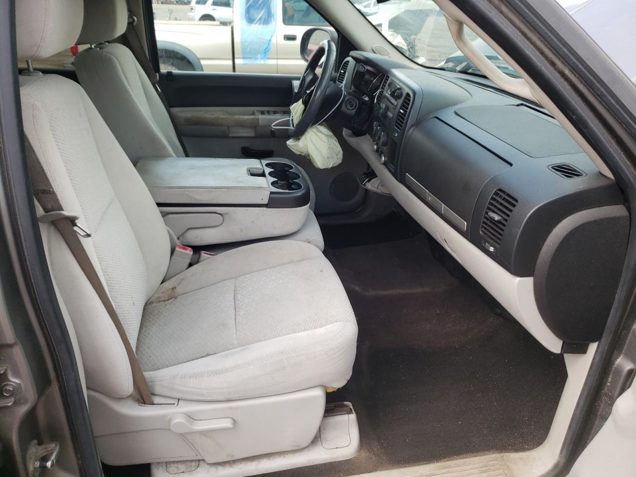 Photo 5 from auction – 2007 CHEVROLET SILVERADO with VIN 2GCEC13J471605712