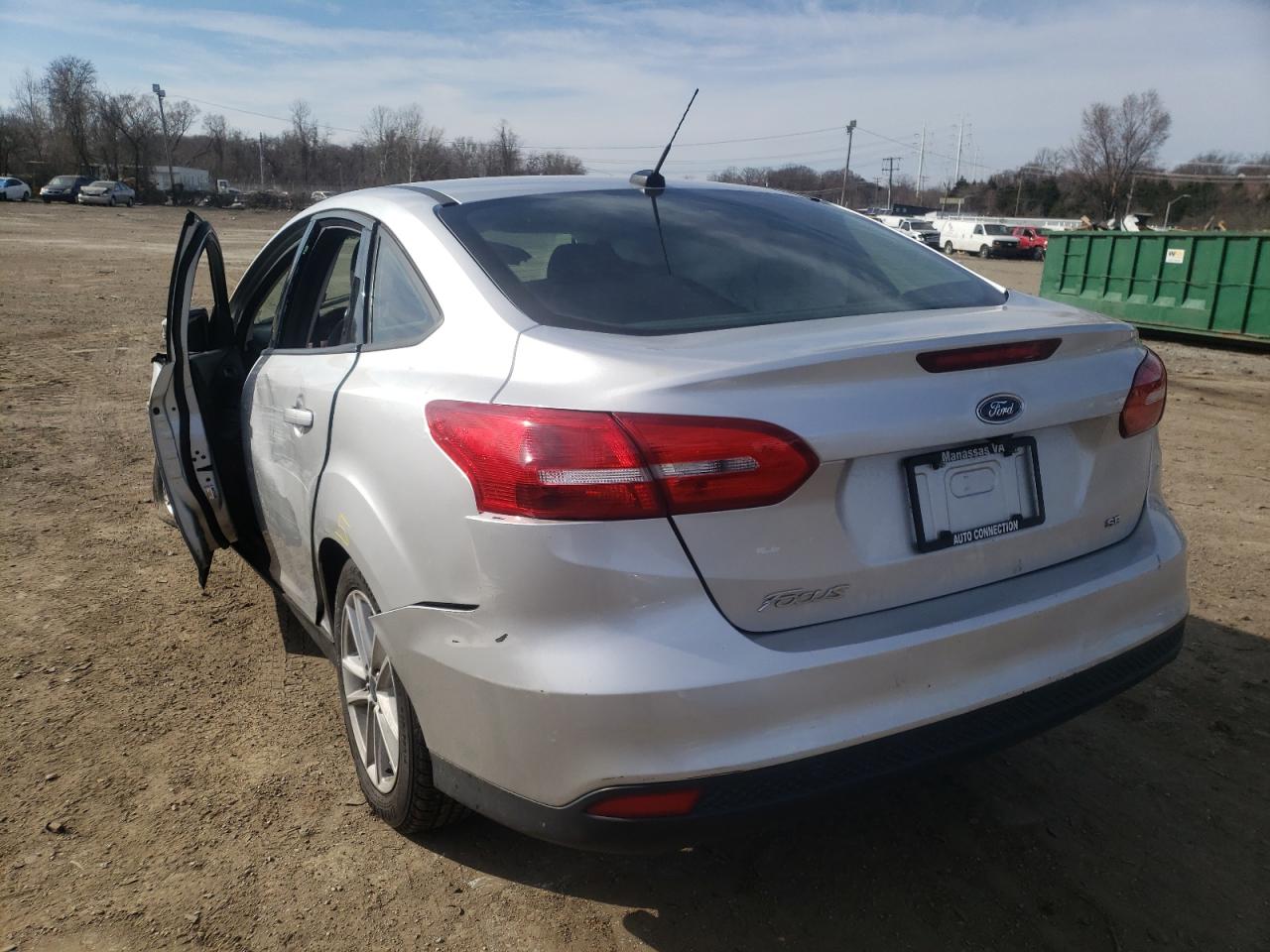 Photo 3 from auction – 2017 FORD FOCUS SE with VIN 1FADP3F22HL218240