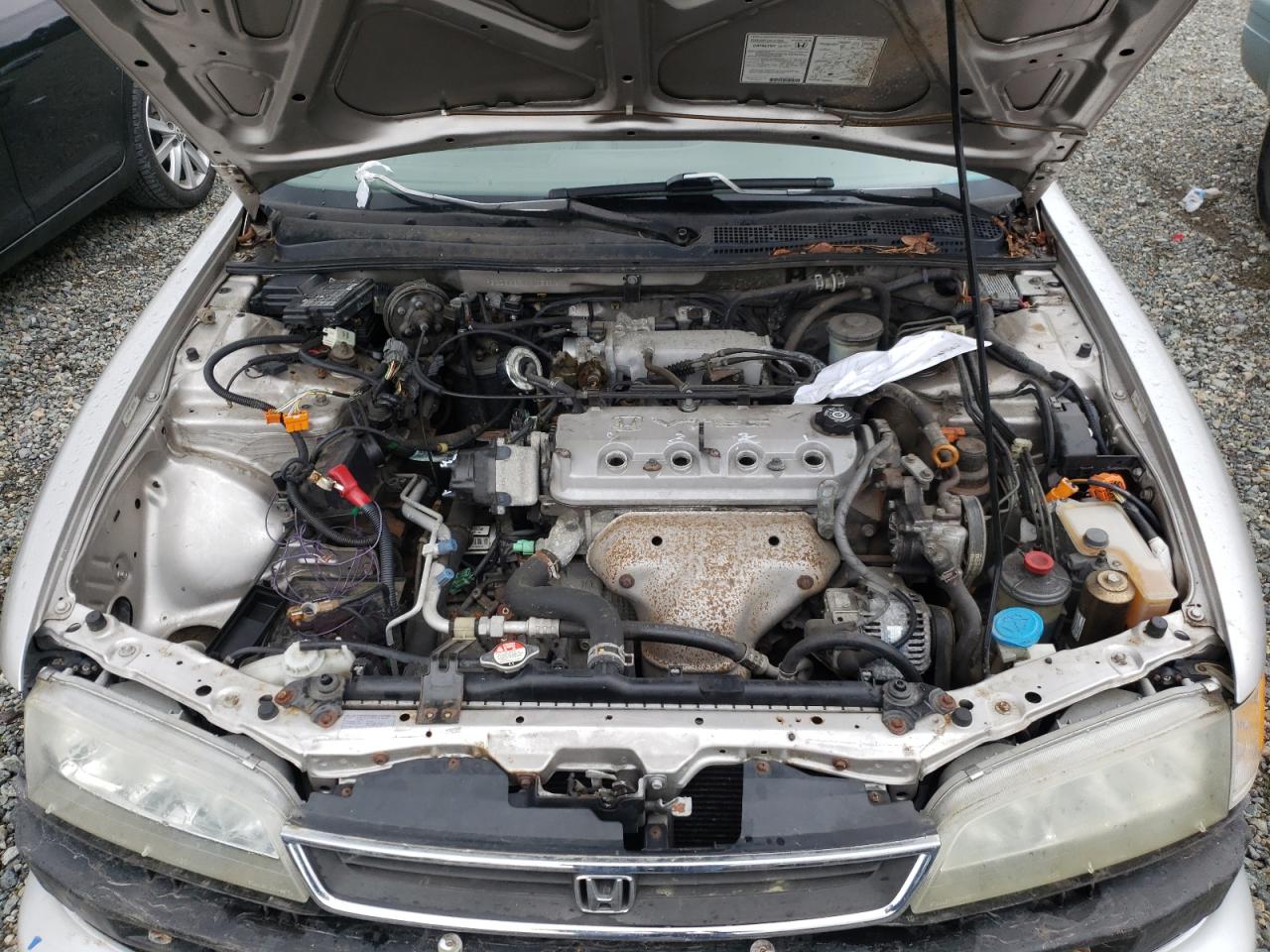Photo 7 from auction – 1997 HONDA ACCORD EX with VIN 1HGCD5666VA105672