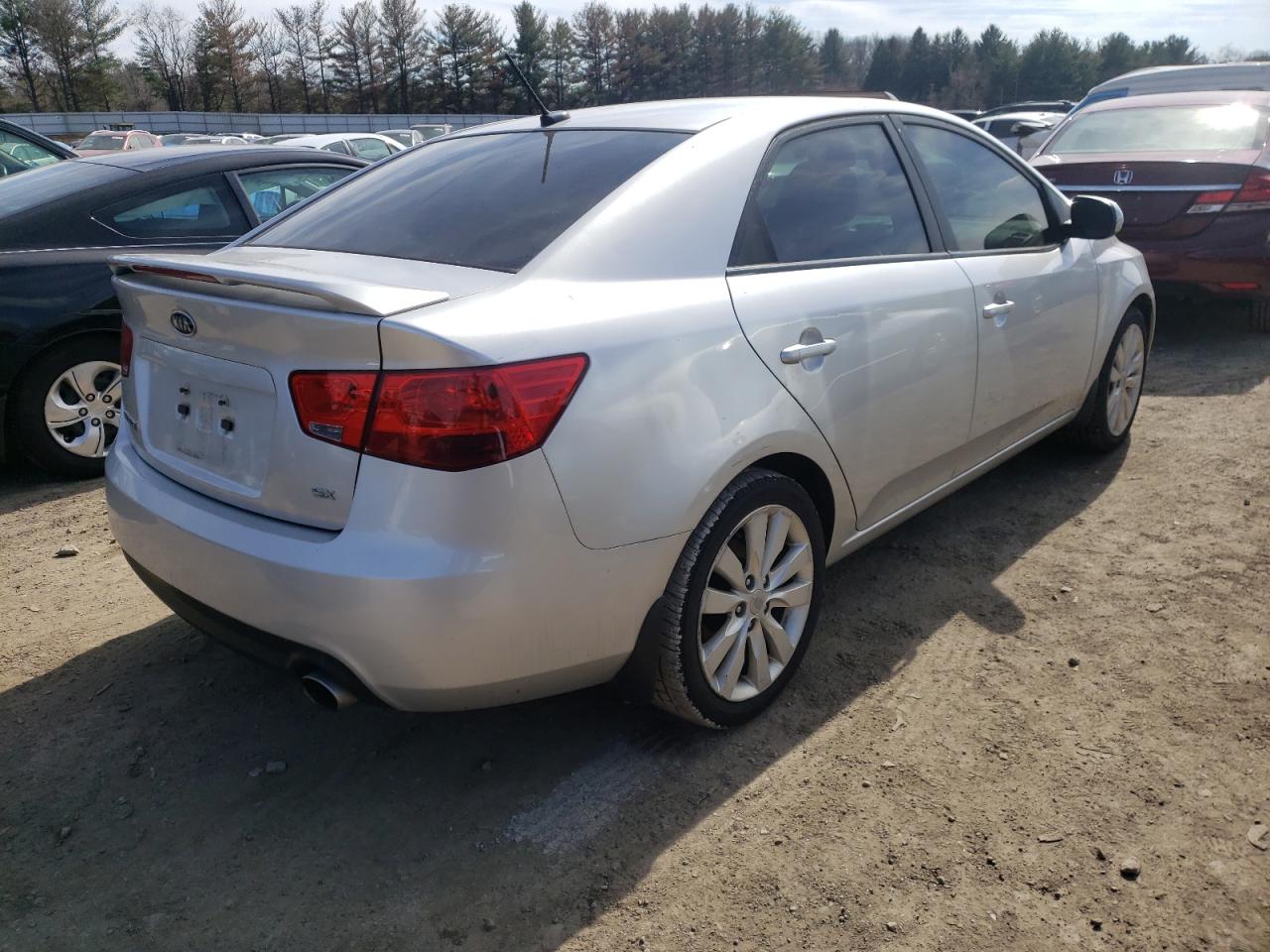 Photo 4 from auction – 2012 KIA FORTE SX with VIN KNAFW4A30C5544771
