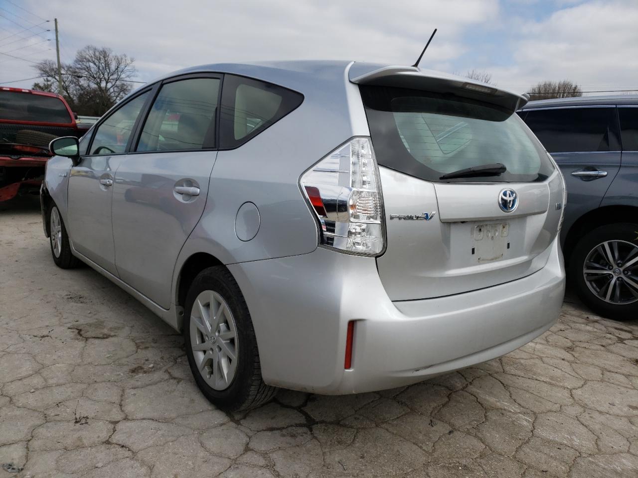 Photo 3 from auction – 2013 TOYOTA PRIUS V with VIN JTDZN3EU7D3224330