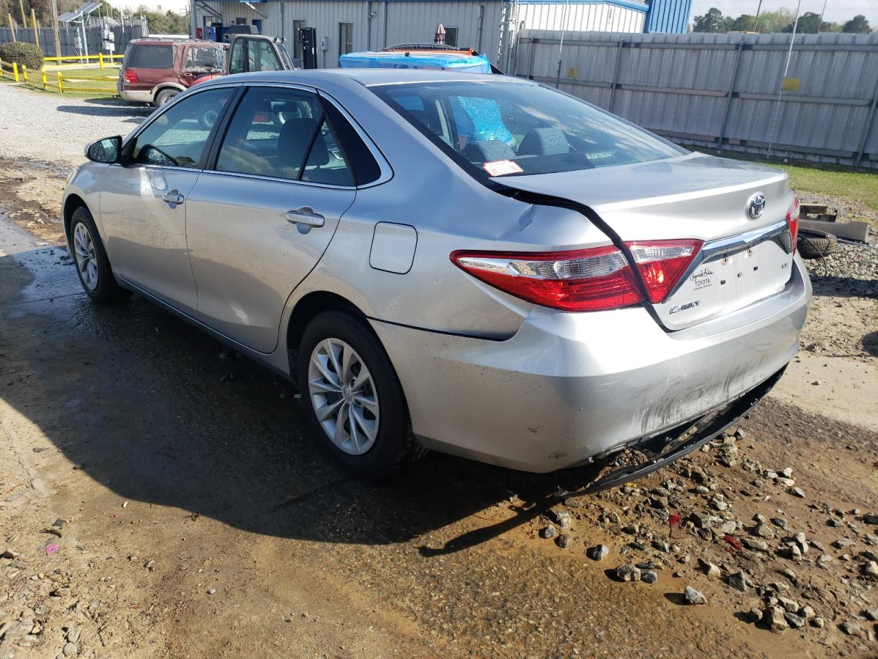 Photo 3 from auction – 2015 TOYOTA CAMRY LE with VIN 4T1BF1FK6FU081167