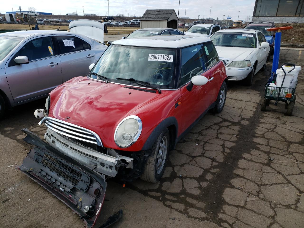 Photo 2 from auction – 2005 MINI COOPER with VIN WMWRC33505TK60845