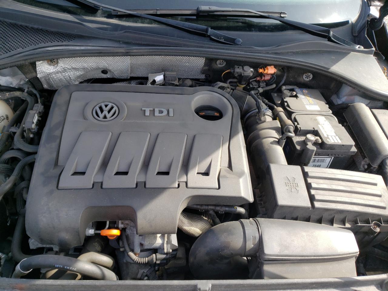 Photo 7 from auction – 2012 VOLKSWAGEN PASSAT SEL with VIN 1VWCN7A30CC040014