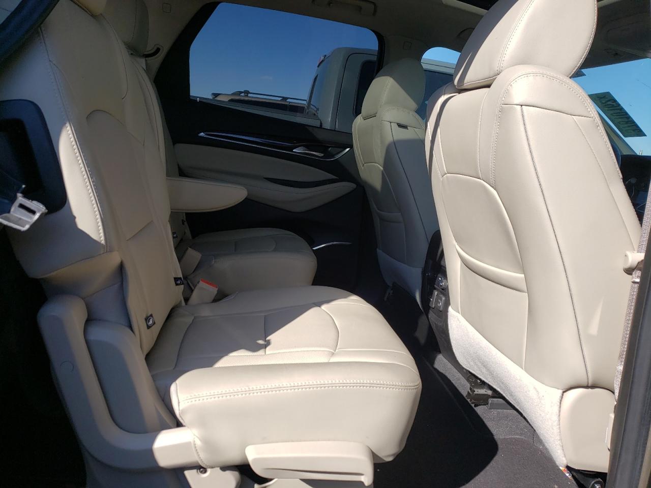 Photo 6 from auction – 2020 BUICK ENCLAVE ES with VIN 5GAEVAKW4LJ143659