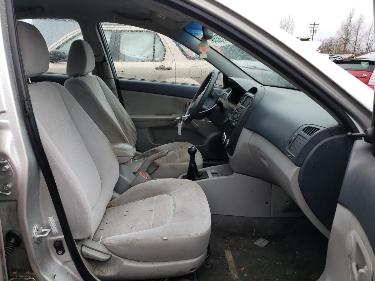 Photo 5 from auction – 2009 KIA SPECTRA EX with VIN KNAFE221295608984
