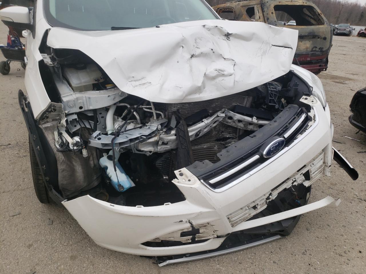 صورة رقم 9 من المزاد - 2014 FORD ESCAPE TIT مع VIN 1FMCU0JX1EUC91052