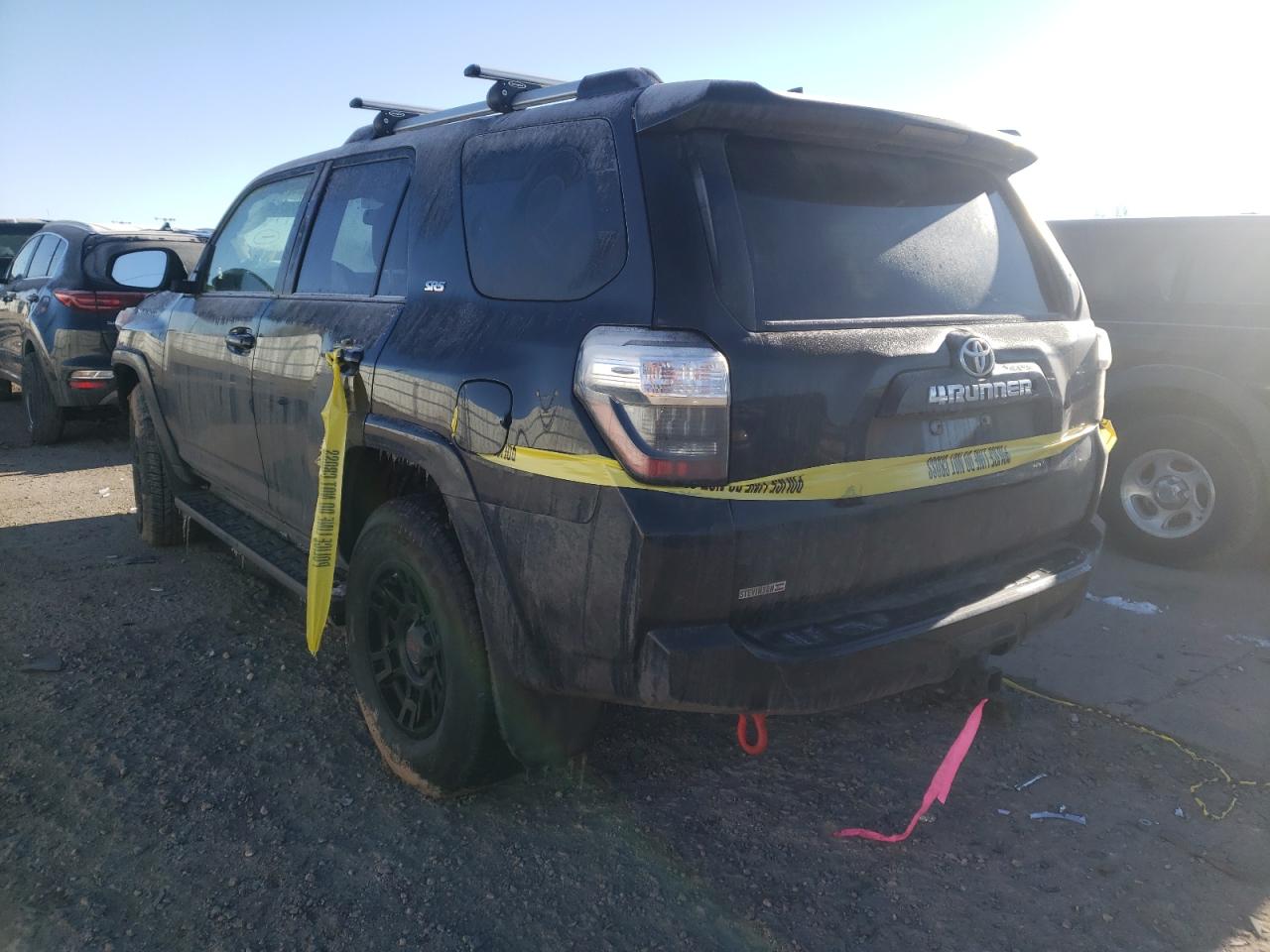 Photo 3 from auction – 2019 TOYOTA 4RUNNER SR with VIN JTEBU5JR9K5664998