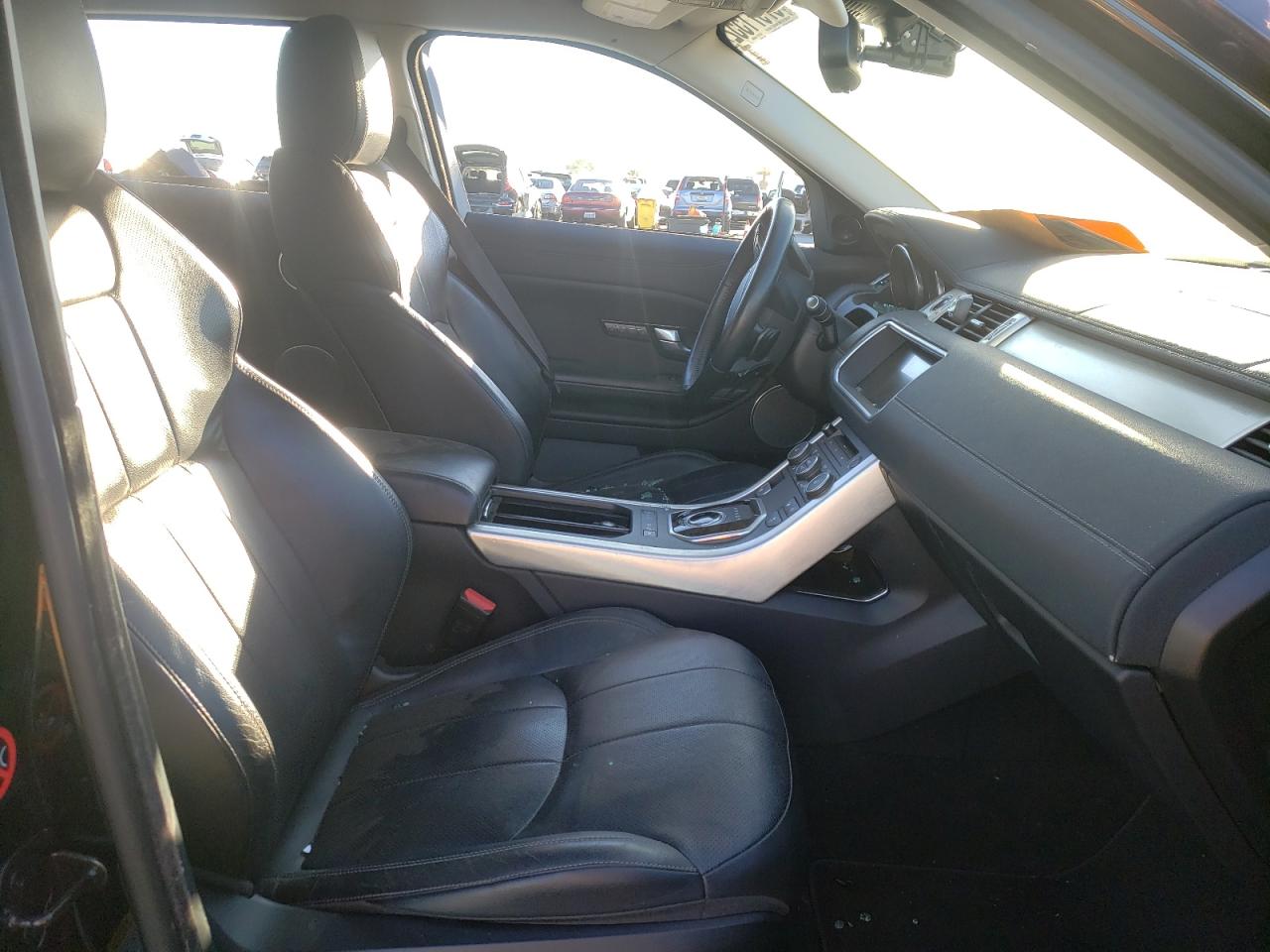 Photo 5 from auction – 2017 LAND ROVER RANGE ROVE with VIN SALVP2BG7HH245990