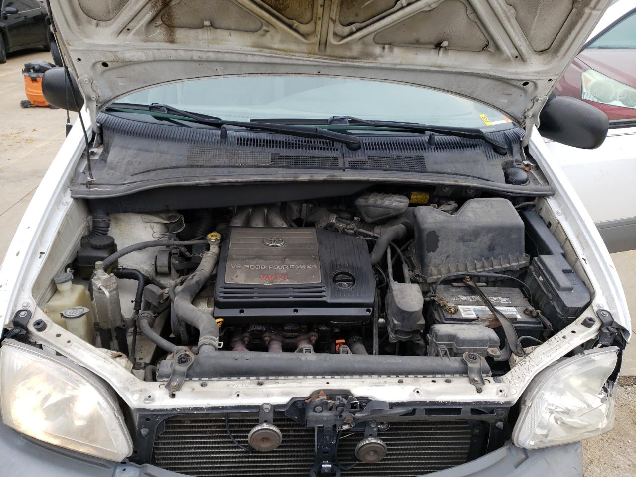 Photo 7 from auction – 2002 TOYOTA SIENNA LE with VIN 4T3ZF13C22U419077