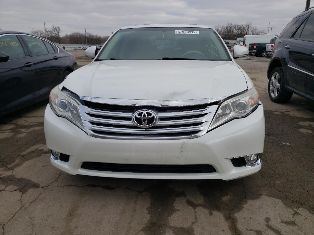 Photo 9 from auction – 2011 TOYOTA AVALON BAS with VIN 4T1BK3DB1BU422916