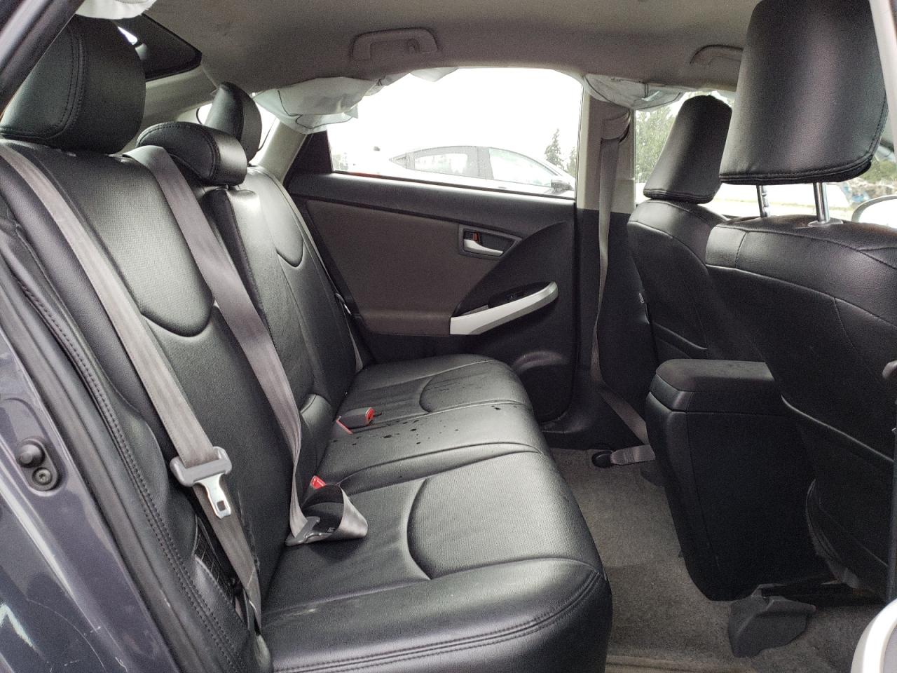 Photo 6 from auction – 2015 TOYOTA PRIUS with VIN JTDKN3DU5F0466220