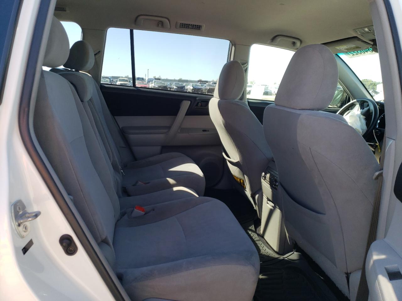 Photo 6 from auction – 2012 TOYOTA HIGHLANDER with VIN 5TDZA3EH1CS026421