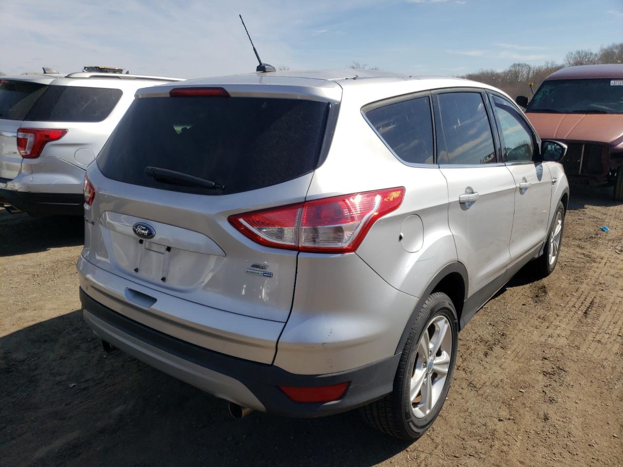 Photo 4 from auction – 2013 FORD ESCAPE SE with VIN 1FMCU9GX8DUC32171