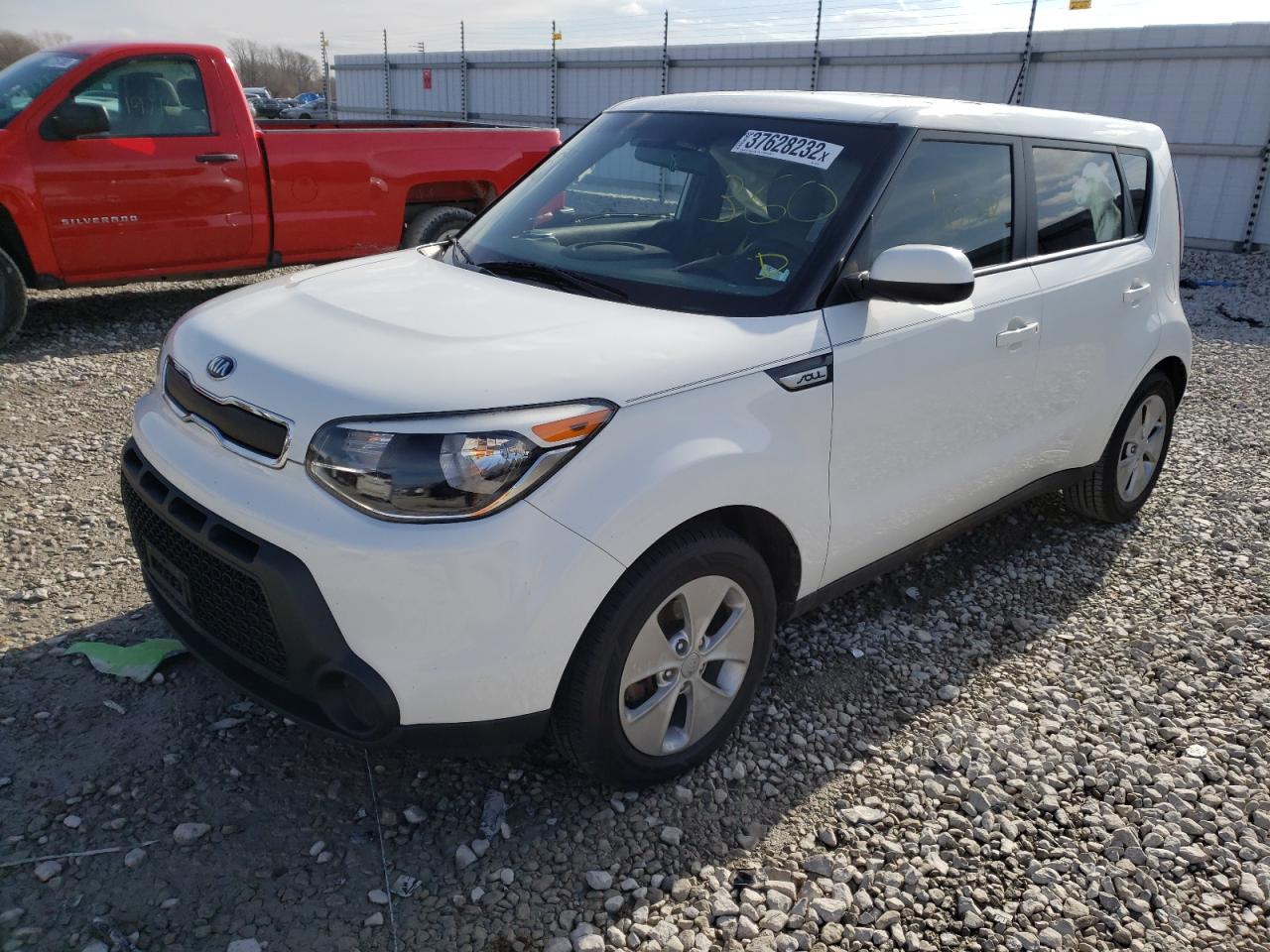 Photo 2 from auction – 2016 KIA SOUL with VIN KNDJN2A27G7352205