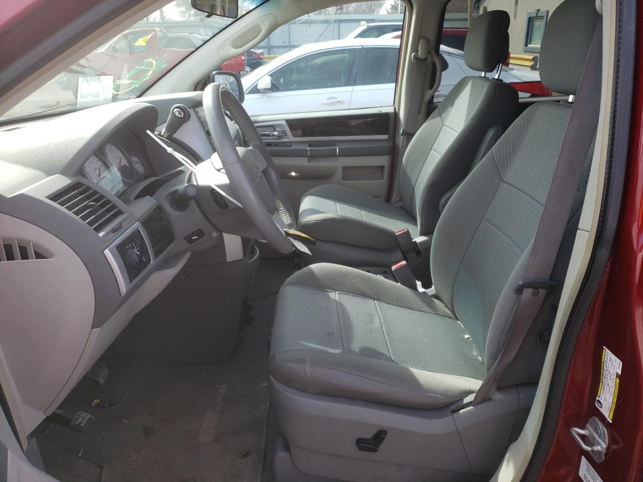 Photo 5 from auction – 2010 DODGE GRAND CARA with VIN 2D4RN6DX5AR425923