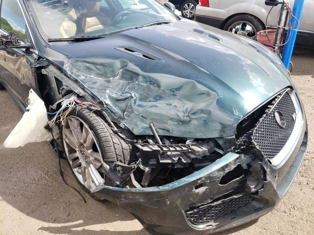Photo 9 from auction – 2012 JAGUAR XF R with VIN SAJWA0JC5CMS53457