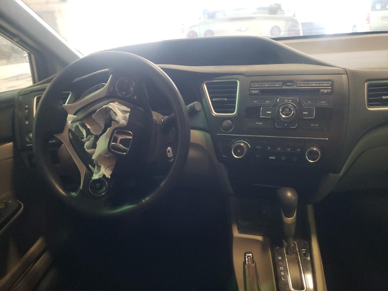 Photo 9 from auction – 2015 HONDA CIVIC LX with VIN 19XFB2F56FE095103