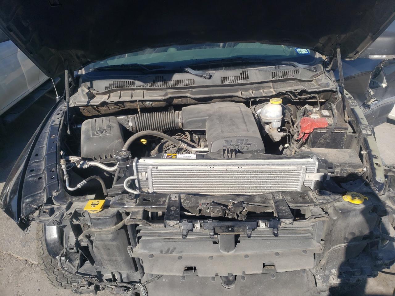 Photo 7 from auction – 2018 RAM 1500 SLT with VIN 1C6RR6LG5JS340699