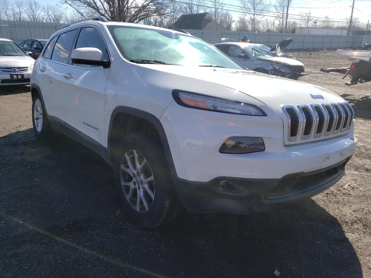 JEEP CHEROKEE L 2015 with VIN 1C4PJMCB7FW733586 - Photo from auction