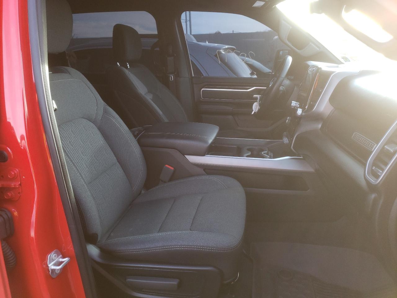 Photo 5 from auction – 2020 RAM 1500 BIG H with VIN 1C6SRFFT3LN375415