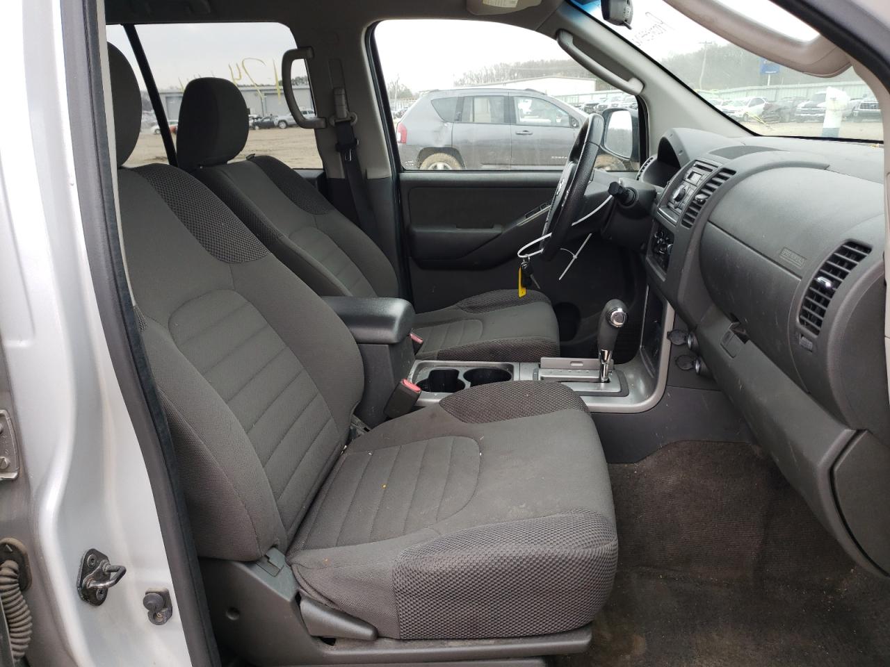 Photo 5 from auction – 2012 NISSAN PATHFINDER with VIN 5N1AR1NN8CC623112