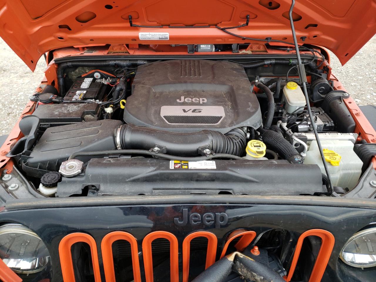 Photo 7 from auction – 2015 JEEP WRANGLER U with VIN 1C4BJWDG7FL574568