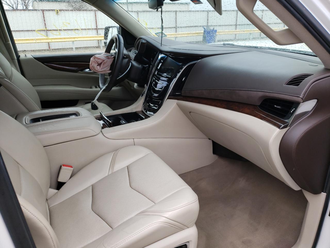 Photo 5 from auction – 2017 CADILLAC ESCALADE E with VIN 1GYS4JKJ6HR272174