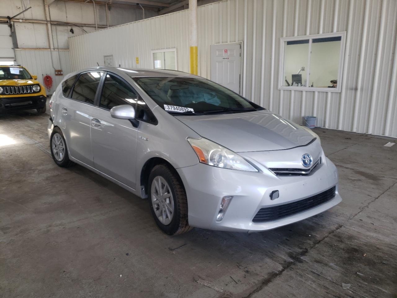 TOYOTA PRIUS V 2013 with VIN JTDZN3EU5D3240879 - Photo from auction