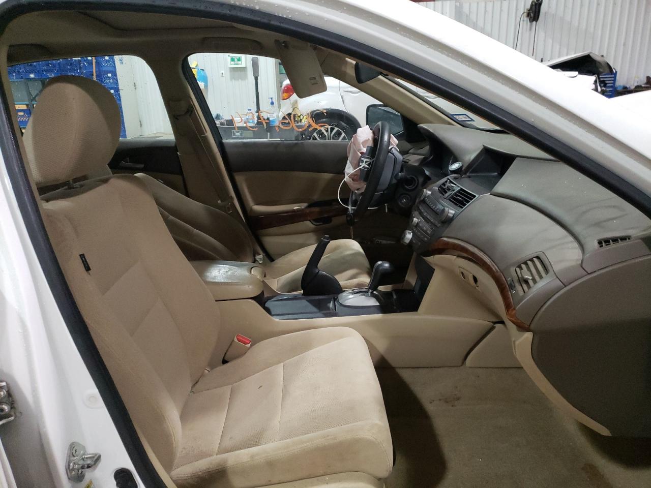 Photo 5 from auction – 2010 HONDA ACCORD EX with VIN 1HGCP2F76AA105437