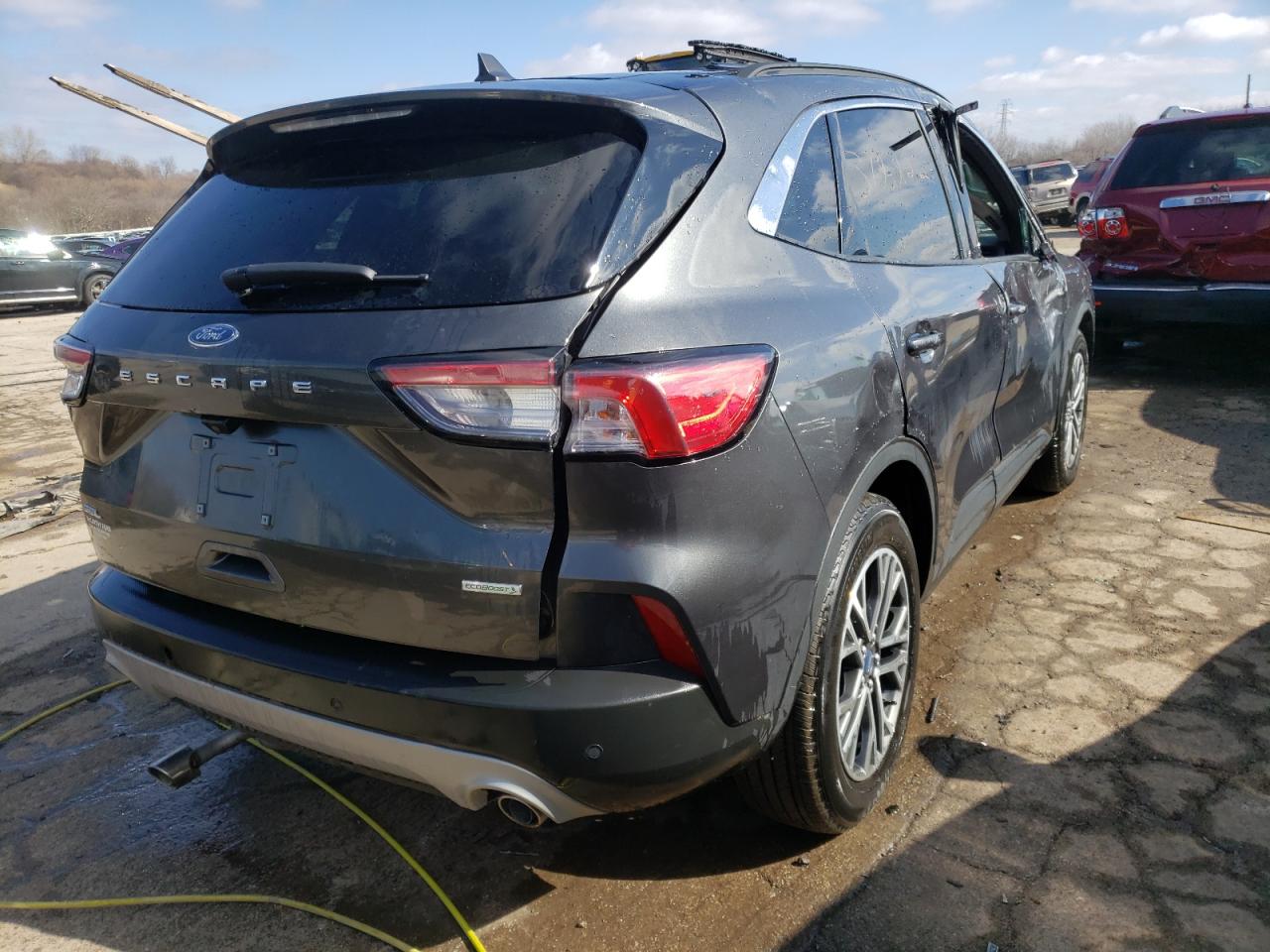 Photo 4 from auction – 2020 FORD ESCAPE SEL with VIN 1FMCU0H67LUC17130