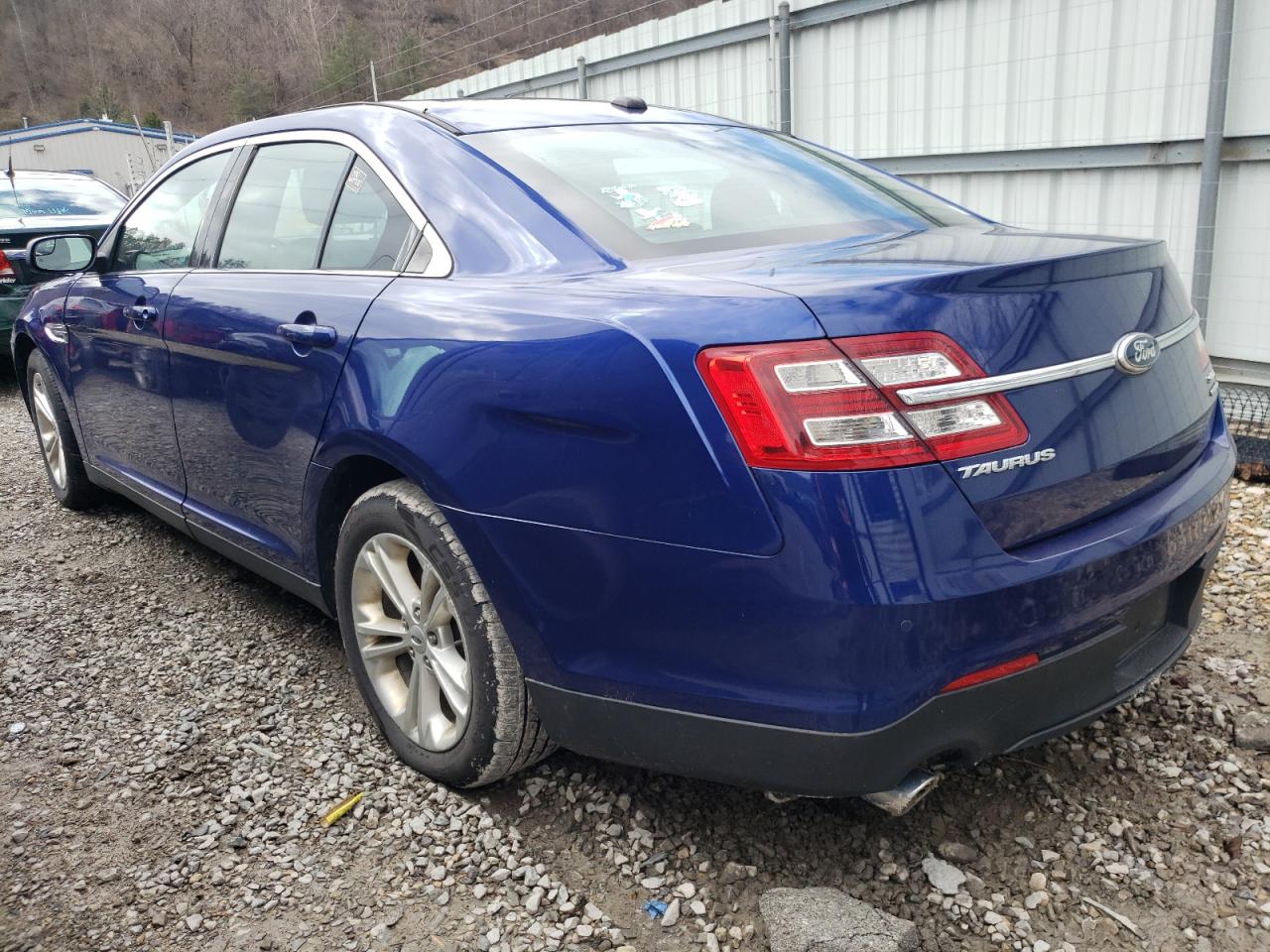 Photo 3 from auction – 2013 FORD TAURUS SEL with VIN 1FAHP2E88DG200961