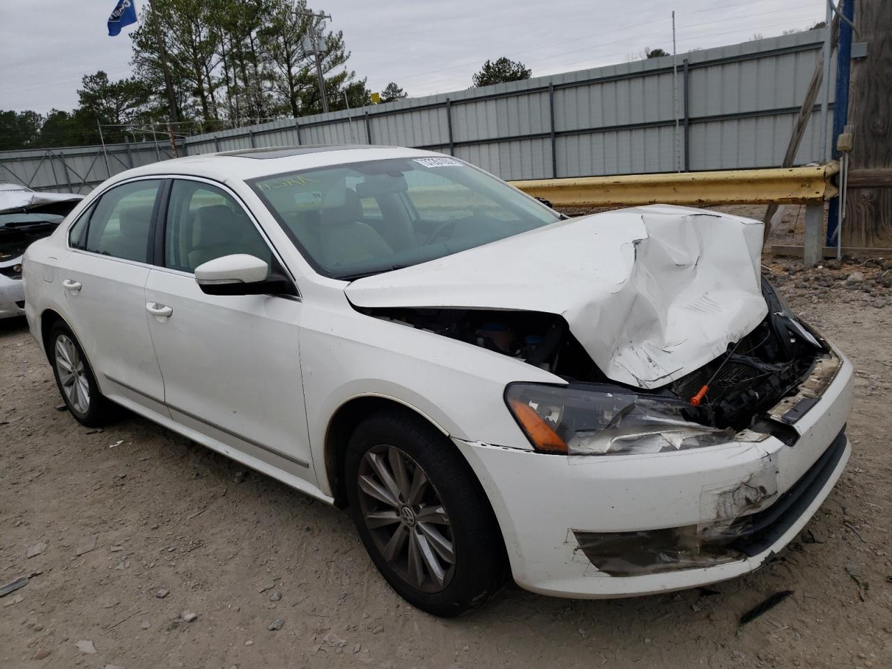 VOLKSWAGEN PASSAT SEL 2013 with VIN 1VWCH7A33DC082105 - Photo from auction