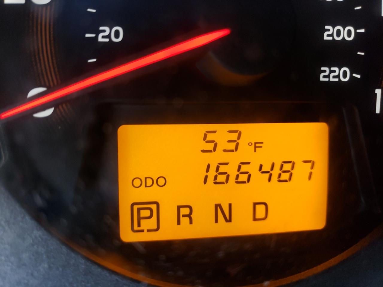 Photo 8 from auction – 2010 TOYOTA RAV4 with VIN JTMBF4DV9AD034954
