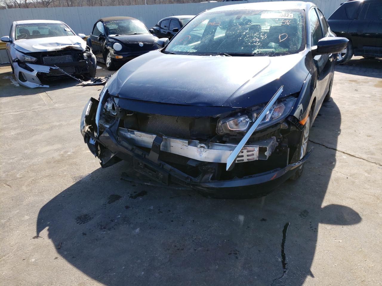Photo 9 from auction – 2017 HONDA CIVIC LX with VIN 19XFC2E59HE072982