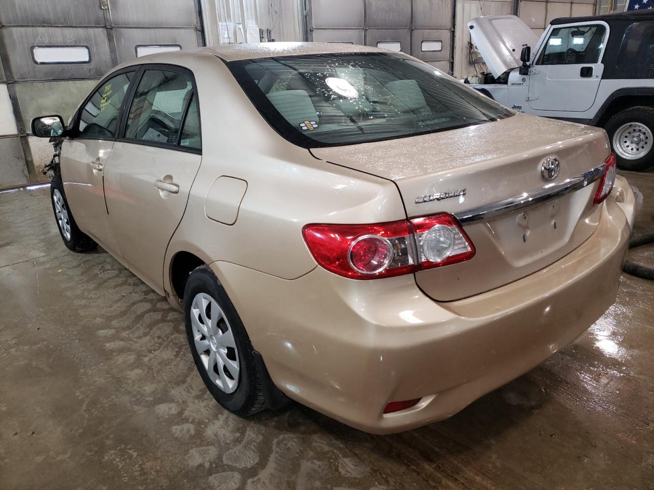 Photo 3 from auction – 2011 TOYOTA COROLLA with VIN 2T1BU4EE4BC608122