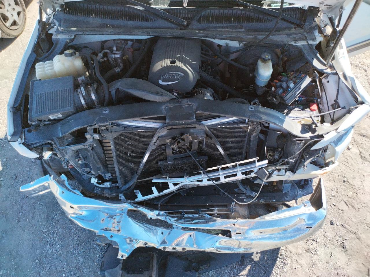 Photo 7 from auction – 2001 CHEVROLET SILVERADO with VIN 2GCEC19T611192630