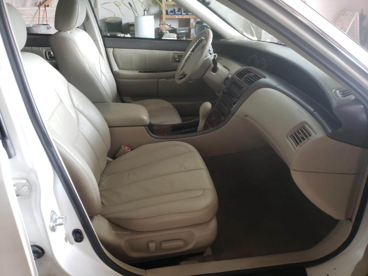 Photo 5 from auction – 2000 TOYOTA AVALON XL with VIN 4T1BF28B4YU050506