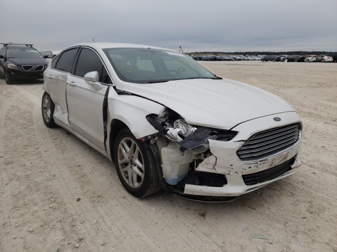 FORD FUSION SE 2015 with VIN 3FA6P0HD8FR180601 - Photo from auction