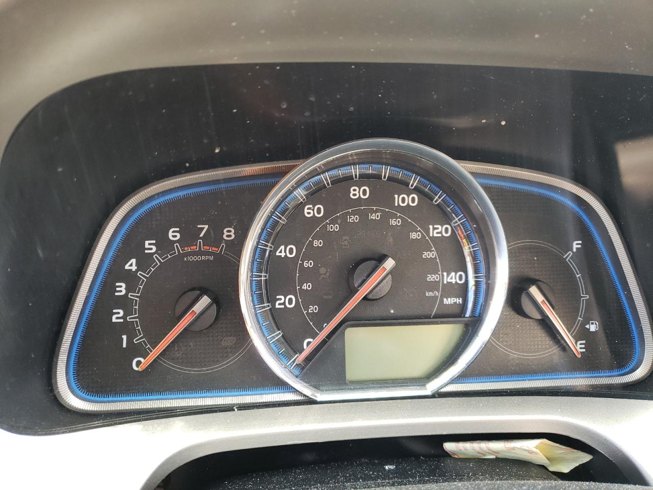 Photo 8 from auction – 2015 TOYOTA RAV4 LIMIT with VIN JTMDFREV0FJ050764