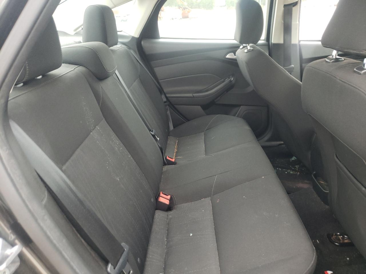 Photo 6 from auction – 2017 FORD FOCUS SE with VIN 1FADP3F27HL208304